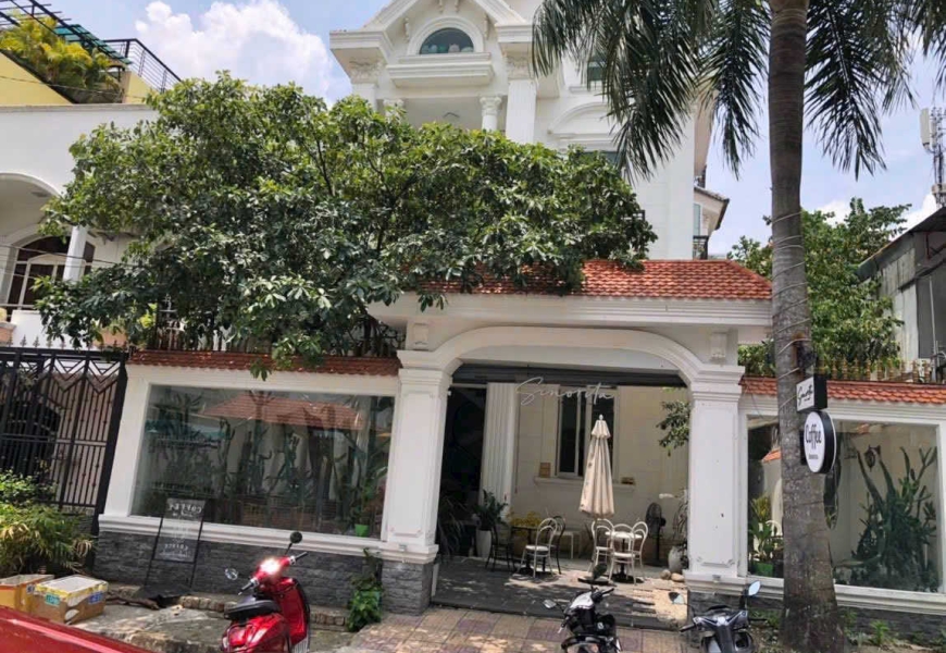 0914020039 em dung Cho thuê biệt thự vila đường số tân quy Quận.7