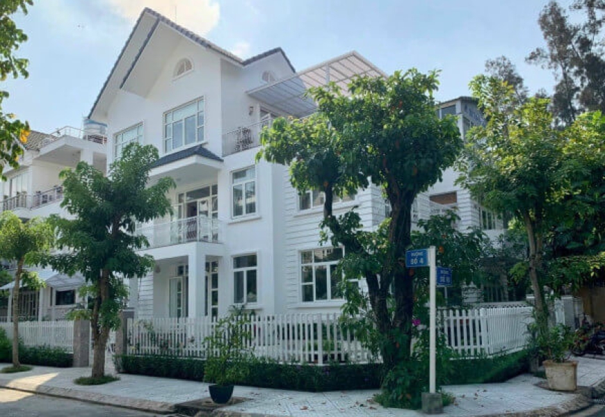 BIỆT THỰ GÓC 2 MẶT TIỀN, VIEW CÔNG VIÊN VÀ SÔNG KHU SADECO ÔNG LỚN - GIÁ TỐT CHO KHÁCH HÀNG THÍCH Ở KHU COMPOUD BẢO VỆ 24/24, KHU NHÀ TOÀN GIỚI SIÊU GIÀU Ở