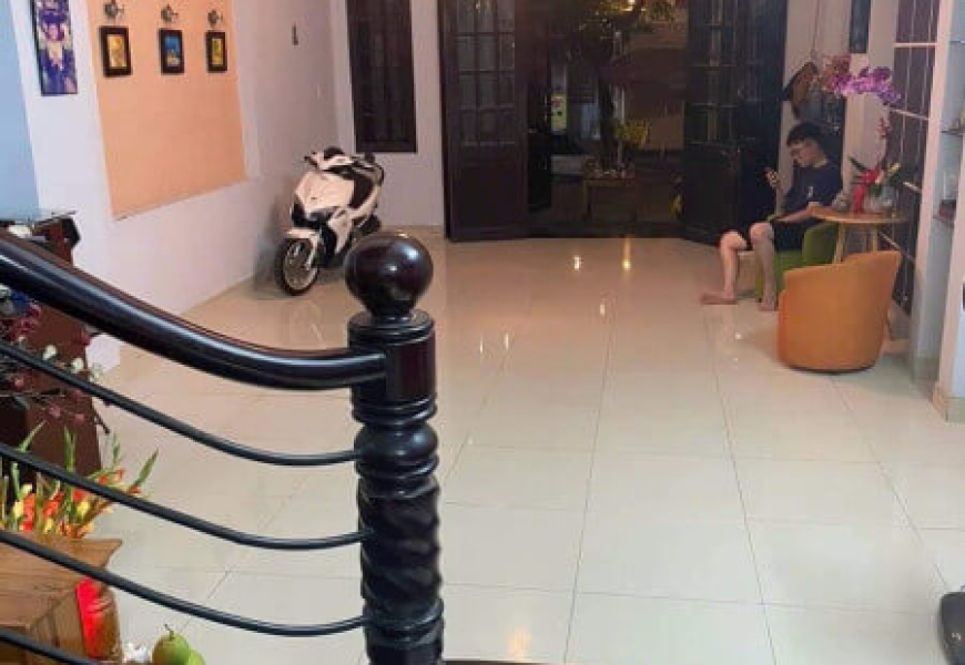 Tìm chủ nhân mới cho căn biệt thự phố Lô D kdc Vạn Phát Hưng , Hoàng Quốc Việt , Phú Thuận .Q7