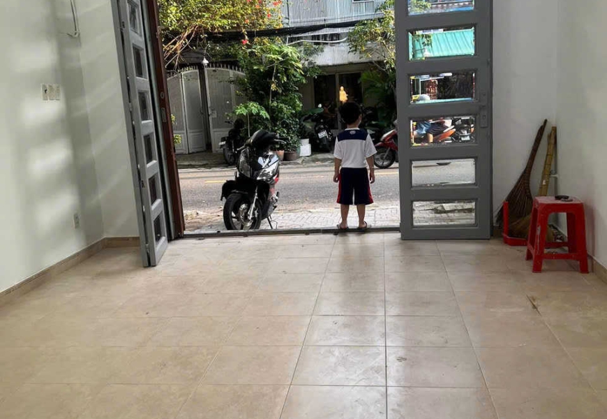 Cho thuê nhà nguyên căn MT đường Phan huy thực p.Tân kiểng .Q7
