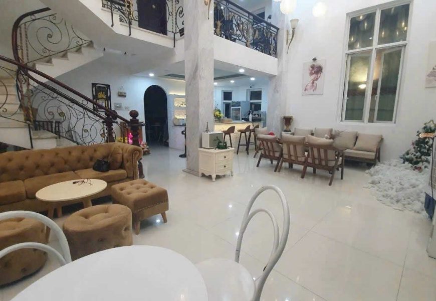 0914020039 em dung Cho thuê biệt thự vila đường số tân quy Quận.7