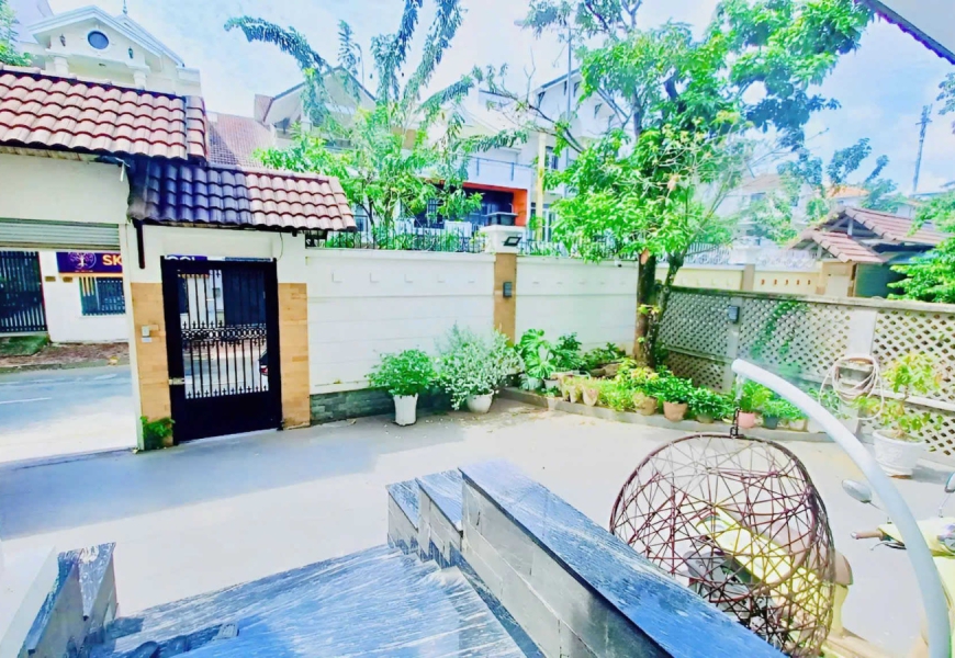 Cho thuê biệt thự kdc nam phú p tân thuận đông Q7 