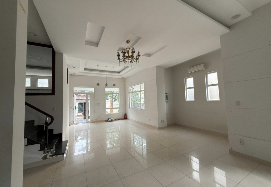 Cho thuê biệt thự kdc nam phú p tân thuận đông Q7 