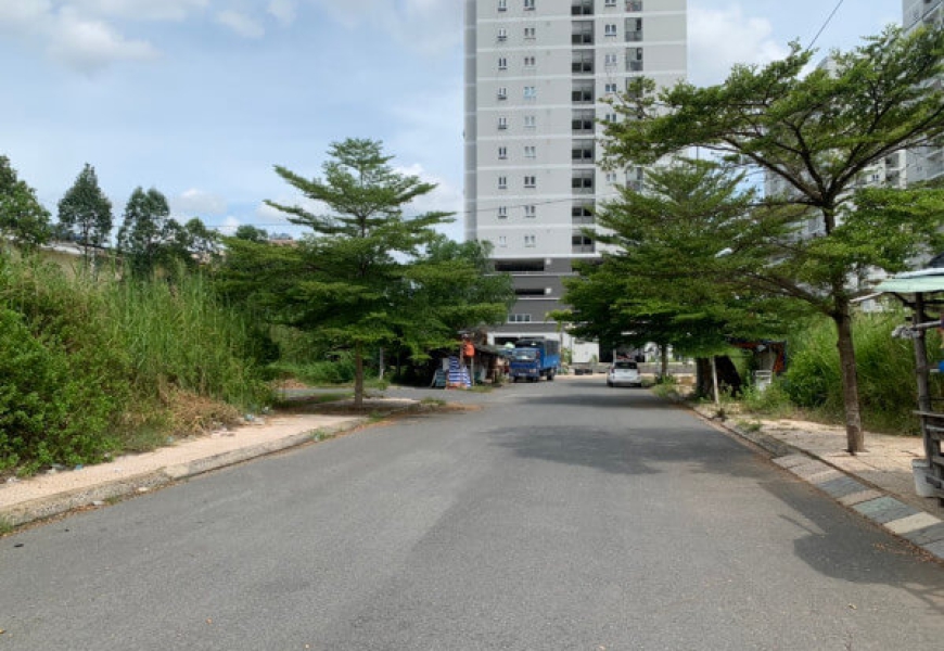 Bán lô C15  kdc cotec nhà bè,sát bên là trường học cấp 2,và gần uỷ ban nhân dân huyện nhà bè