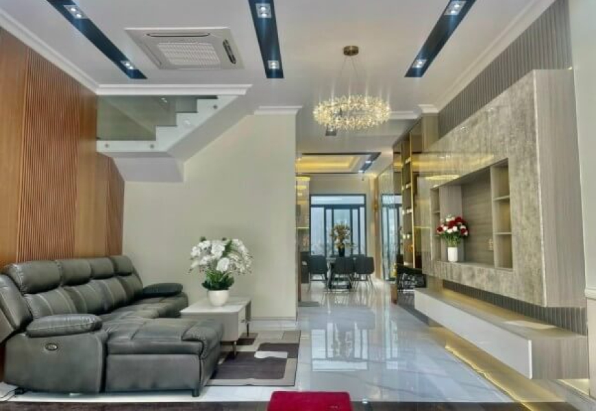 NHÀ 4 TẦNG ĐƯỜNG PHẠM HỮU LẦU, P. PHÚ MỸ, QUẬN 7 BÊN CẠNH PHÚ MỸ HƯNG