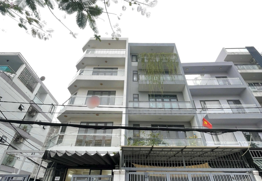 Cho thuê nhà hxh căn góc 2 mặt tiền sát đường Lâm văn Bền, P. Tân Kiểng, Quận 7
