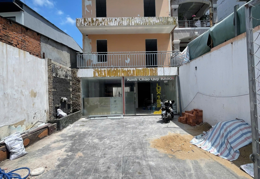 Cho thuê nguyên căn mặt tiền 152 Nguyễn Thị Thập, Quận 7