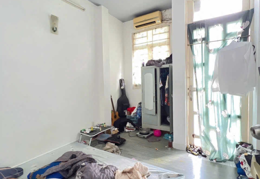 Bán nhà hẻm 67/13 Trần Xuân Soạn q7. Hẻm thẳng rộng 2,5m.Hẻm kdmb cách đường chính Trần Xuân Soạn 5 căn..Gần q4 q1 q8,gần chợ Tân Thuận,khu chế xuất..