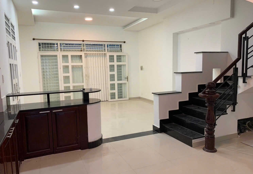 0909227199 BÁN NHÀ HẺM 502 HUỲNH TẤN PHÁT NGAY NHÀ THI ĐẤU ĐA NĂNG Q7  