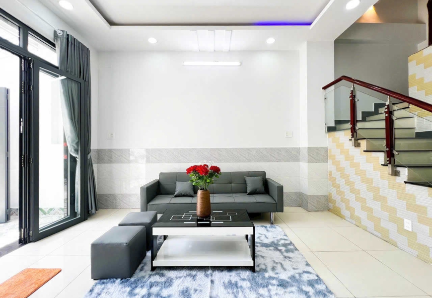0914020039 EM DUNG BÁN NHÀ HẺM XE HƠI – 2 LẦU – MẶT TIỀN HẺM – NHÀ BÈ