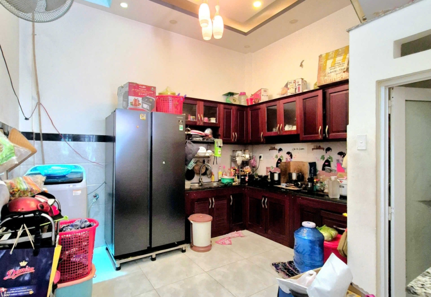 0914020039 EM DUNG Bán nhà hẻm xe hơi 2174 Ngay Mặt Tiền Huỳnh Tấn Phát 