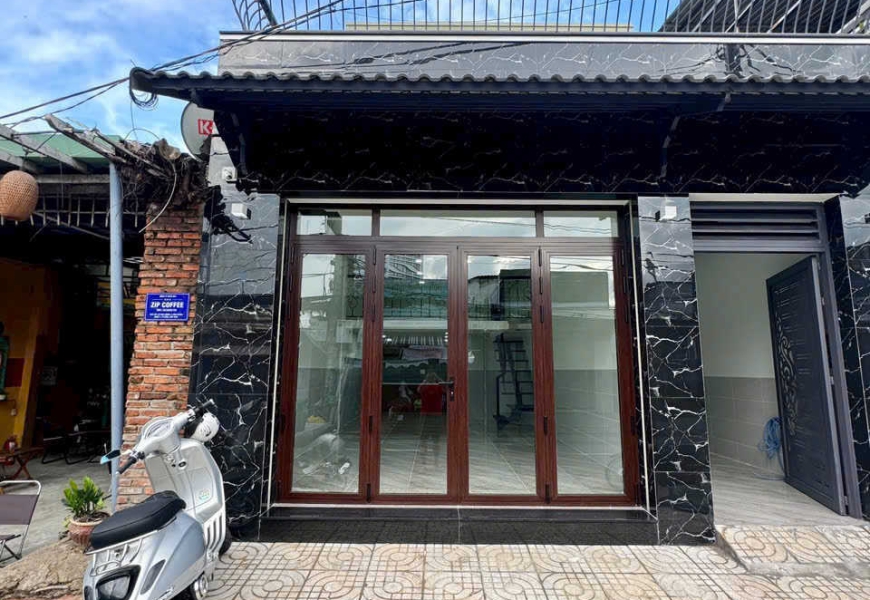 Bán nhà MT lê văn lương, P.tân phong, Quận7 vị trí sát bên trường đại học tôn Đức thắng & RMIT. 