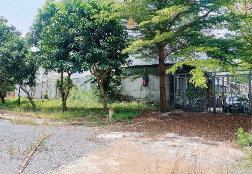 0909227199 Bán lô đất góc 3 mặt tiền hẻm 7m - 1419 lê văn lương phước kiểng - 685m2  - có thổ 260m2
