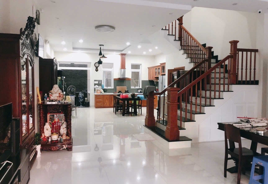 Bán biệt thự MT đường số Lâm văn Bền,Q7