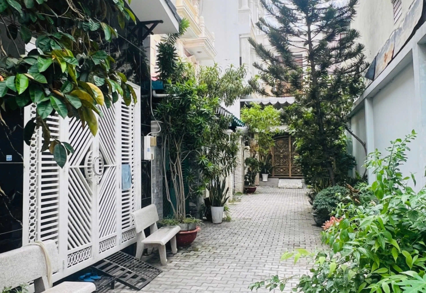 Bán nhà 5 tầng hẻm xe hơi lý phục man,Q7