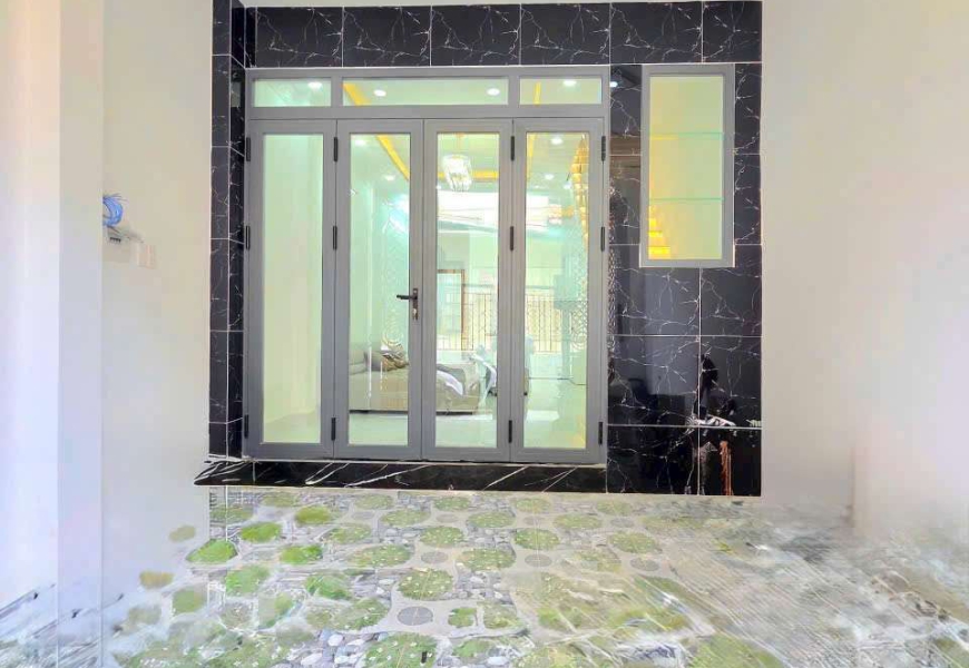 0914020039 EM DUNG NHÀ ĐẸP,, 1 LẦU - MẶT TIỀN KINH DOANH - XE HƠI CHẠY TỚI NHÀ - KẾ QUẬN 7