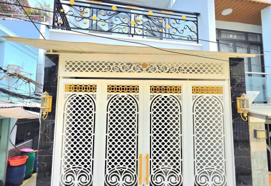 0914020039 EM DUNG NHÀ ĐẸP,, 1 LẦU - MẶT TIỀN KINH DOANH - XE HƠI CHẠY TỚI NHÀ - KẾ QUẬN 7