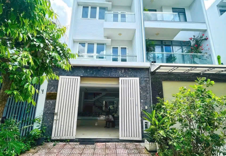 Giá sốc ai nhanh tay còn: 12,3 tỷ chốt nhanh. Nhà đường D7, kdc Phú Mỹ, Q7