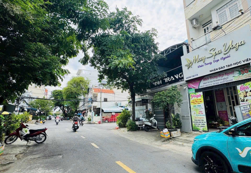 MẶT TIỀN ĐƯỜNG SỐ 21 TÂN QUY QUẬN 7 - KẾ NGAY LÔ GÓC ĐƯỜNG SỐ 10 