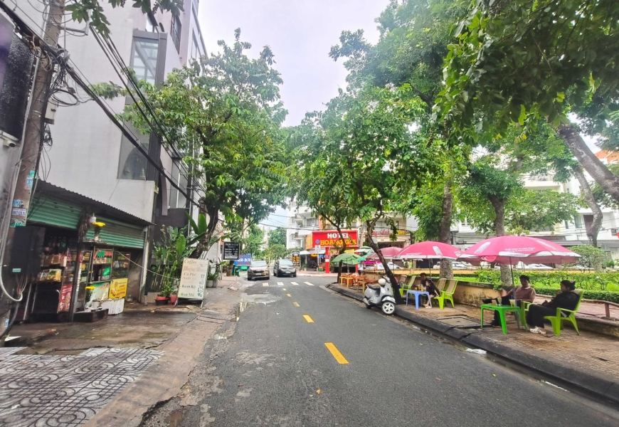 0909227199 Bán đất MT đường số 7 , khu dân cư Trung Sơn Gần Himlam Lotte Q7 