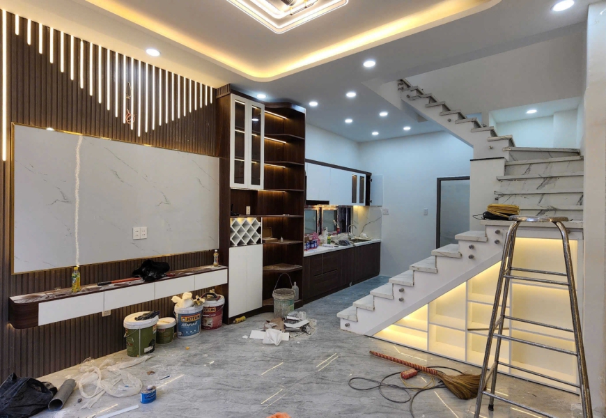 DUY NHẤT MỘT CĂN NHÀ MỚI XÂY TẠI TRUNG TÂM QUẬN 7 GIÁ QUÁ RẺ