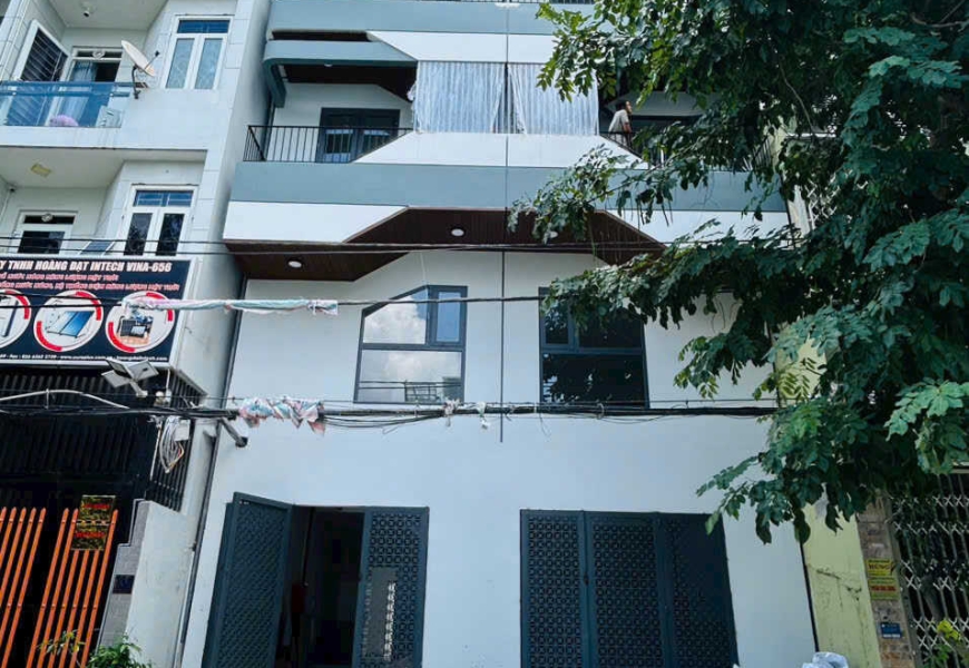 BÁN CHDV MẶT TIỀN ĐS 39 P.TÂN QUY