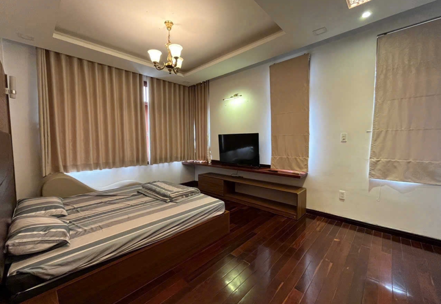 Cho thuê biệt thự cao cấp nguyên căn kdc Sadeco ven sông bảo vệ 24/24 p.tân phong, Quận7