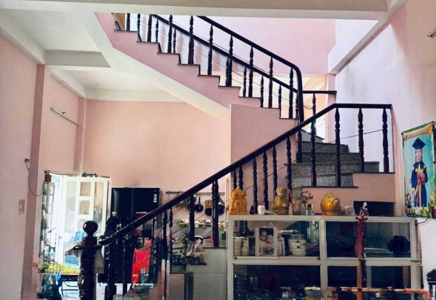 NHÀ HẺM 4M 1027 HUỲNH TẤN PHÁT, Q7 - GIÁ 5 TỶ 7 TL