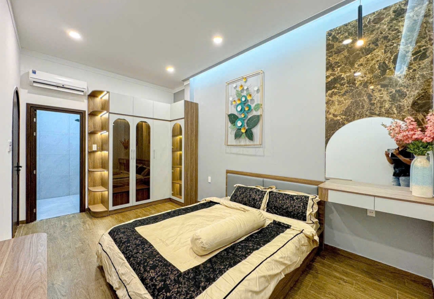 Bán Nhà Phố Hiện Đại Đường Trần Xuân Soạn, Quận 7 - Cạnh Himlam