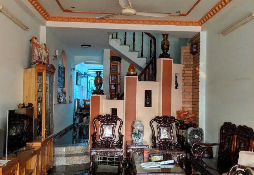 Bán nhà 79 đường số 1 Lý Phục Man Phường Tân Thuận