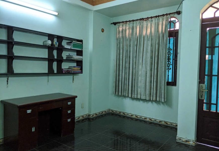 Bán nhà 79 đường số 1 Lý Phục Man Phường Tân Thuận