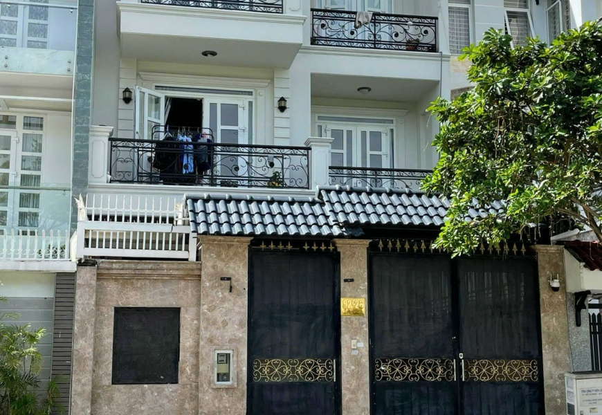 Bán nhà 4 tầng khu savimex,p Phú thuận Q7