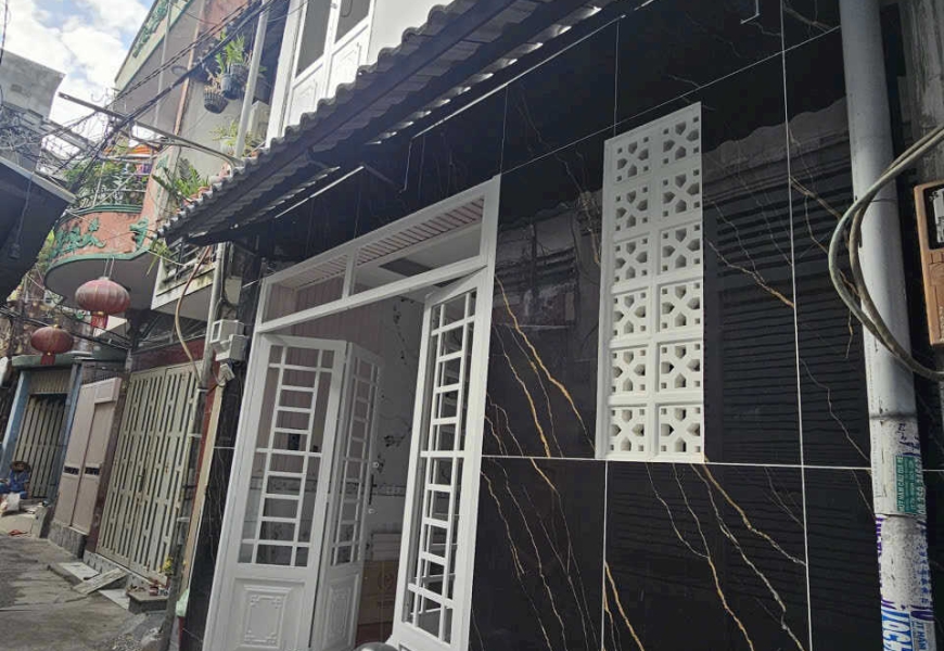 Nhà 19/31 trần văn khánh , tân thuận đông, q7 ( ngay chợ tân thuận)