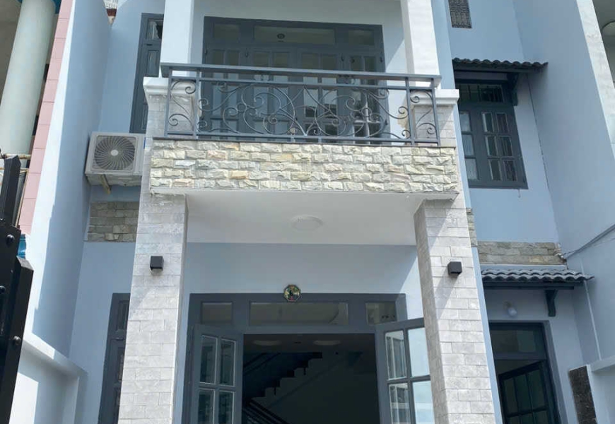 0914020039 em dung Bán nhà 1387 Huỳnh Tấn Phát Quận 7