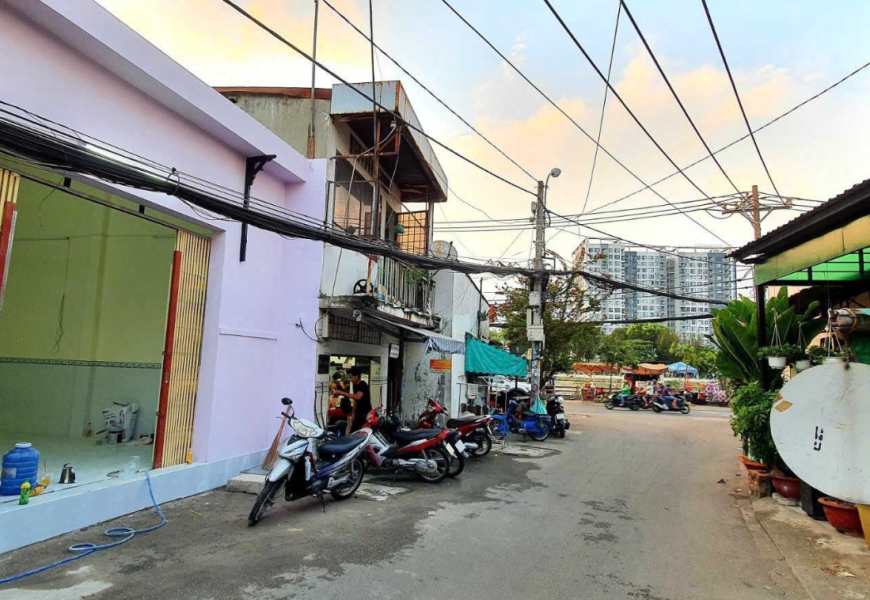 0914020039 EM DUNG HÀNG THƠM - MẶT TIỀN VỊ TRÍ KINH DOANH TÂN MỸ Q7