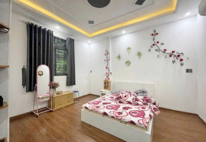 0914020039 EM DUNG Cho thuê Nhà  đường số Lý Phục Man, p.Tân Thuận