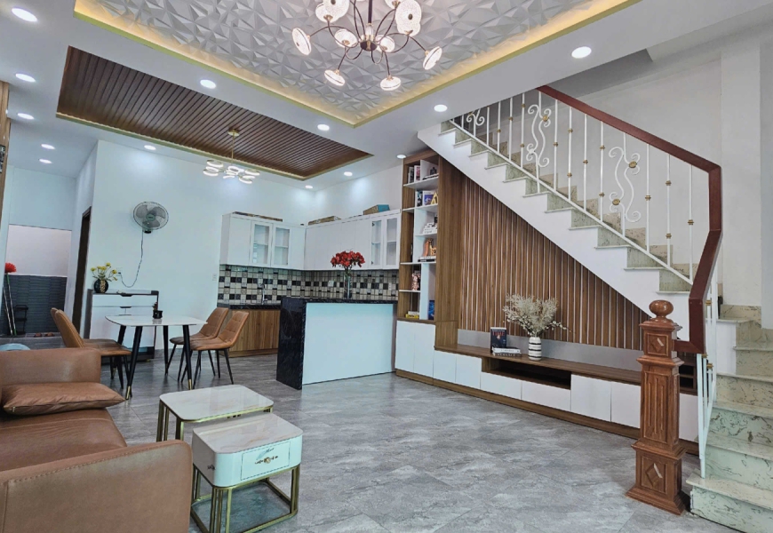 BÁN NHÀ ĐẸP – HẺM 1041 TRẦN XUÂN SOẠN, P. TÂN HƯNG, TRUNG TÂM Q7