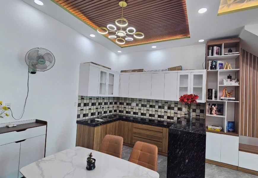BÁN NHÀ ĐẸP – HẺM 1041 TRẦN XUÂN SOẠN, P. TÂN HƯNG, TRUNG TÂM Q7