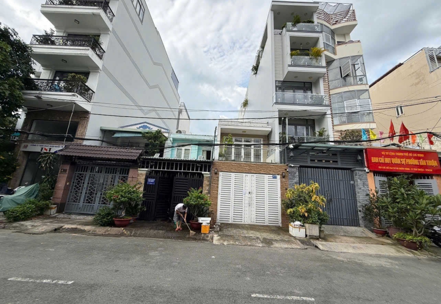 Bán nhà đường số kcư xá ngân hàng Q7 - khu dân cư đẹp vị trí thuận tiện đi lại tiện ích đầy đủ gần trường đại học maketing