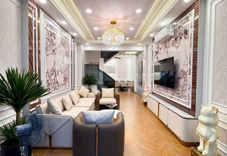 NHÀ PHỐ 4 TẦNG FULL NỘI THẤT CAO CẤP MỚI HOÀN THIỆN HXH ĐƯỜNG LÝ PHỤC MAN QUẬN 7