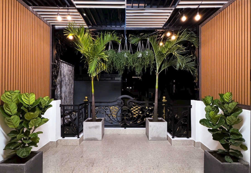 NHÀ PHỐ 4 TẦNG FULL NỘI THẤT CAO CẤP MỚI HOÀN THIỆN HXH ĐƯỜNG LÝ PHỤC MAN QUẬN 7