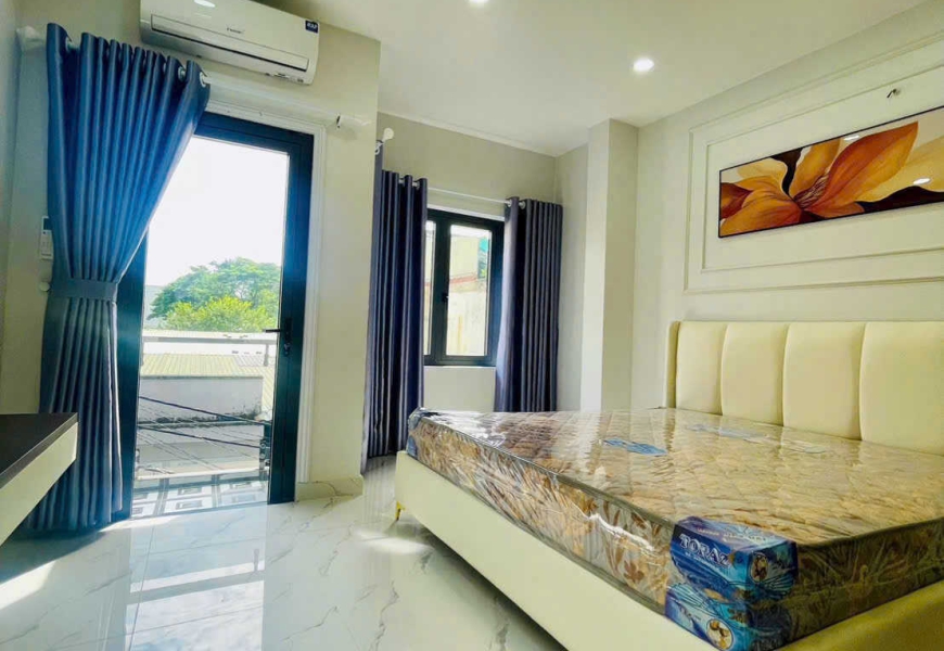 0914020039 EM DUNG MỘT SẢN PHẨM MỚI - Đường xe hơi TT.Nhà Bè