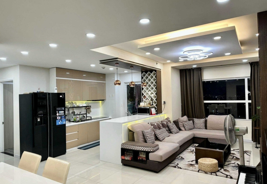 Bán căn hộ tầng sunrise ngay lotte mark
