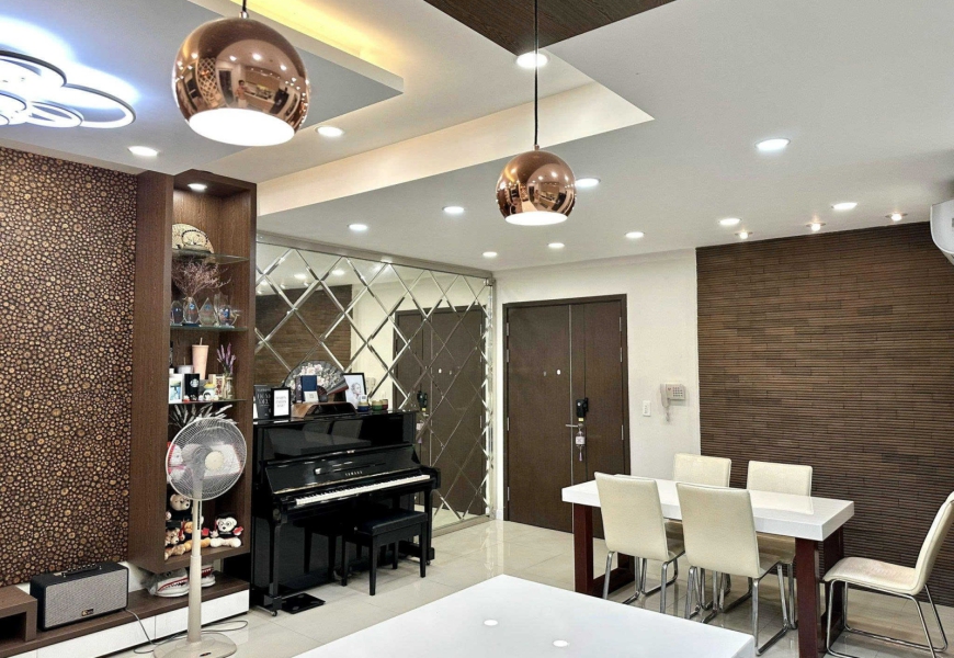 Bán căn hộ tầng sunrise ngay lotte mark