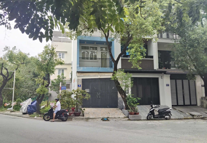 Bán nhà MT đường số KDC Tân Quy Đông, P. Tân Phong, Q.7