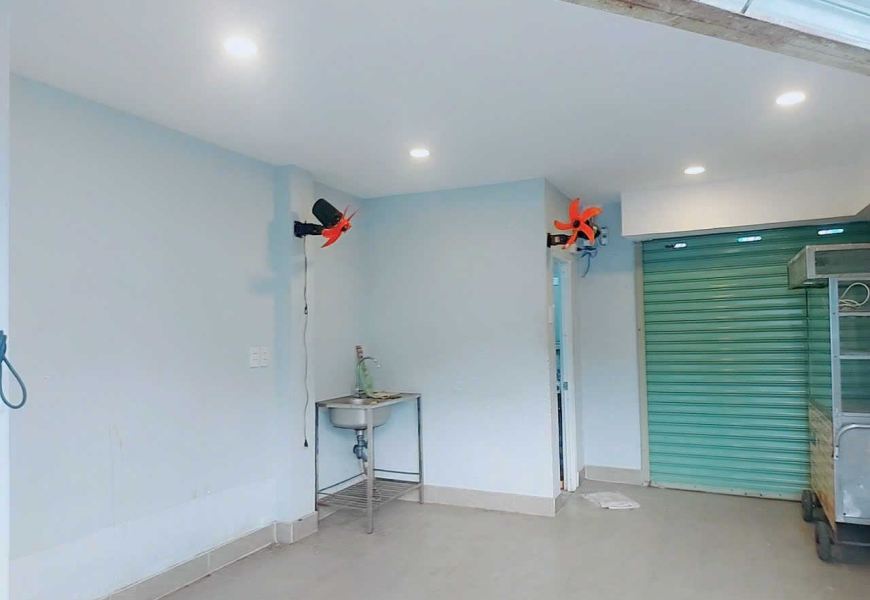 Bán Nhà Mặt Tiền Cầu Tân Thuận p.Tân Thuận Tây