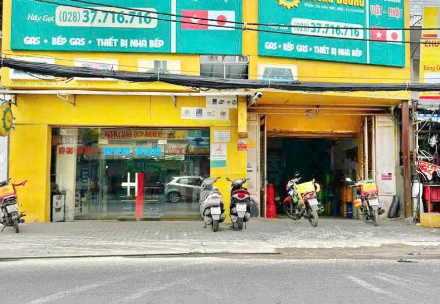 Bán Nhà MT 305 LÂM VĂN BỀN SÁT CẠNH NGUYỄN THỊ THẬP( Q7 cũ) 
