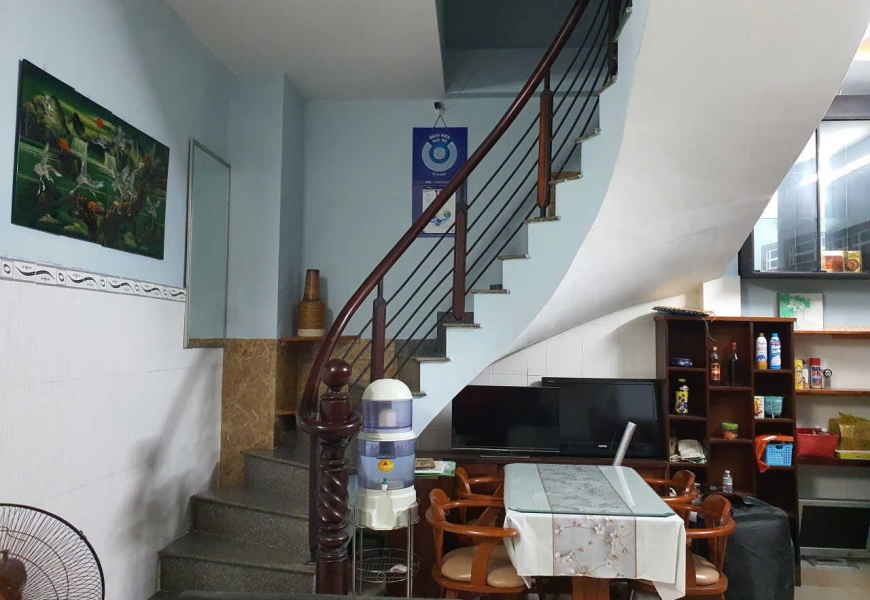 Bán nhà góc 2 mặt tiền hẽm xe hơi phường tân phong - Q.7