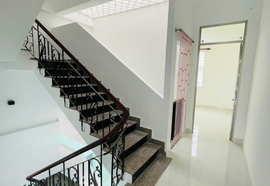 0906594907 Bán nhà mặt phố tại đường D1, Phường Phú Mỹ, Quận 7