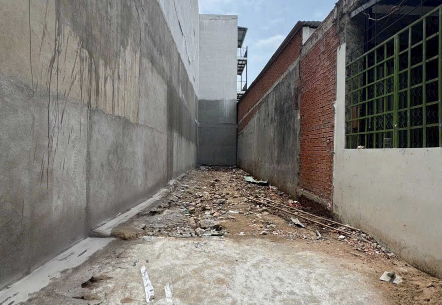 Bán đất hẻm xe hơi đuờng phú thuận, Q7